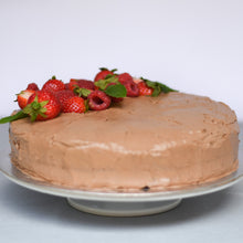 Cargar imagen en el visor de la galería, Pastel de chocolate para cumpleaños, 70 % cacao.
